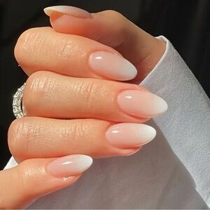 ✨Press-on nails nails artificial with Adhesive Almond shape Nude color ✨